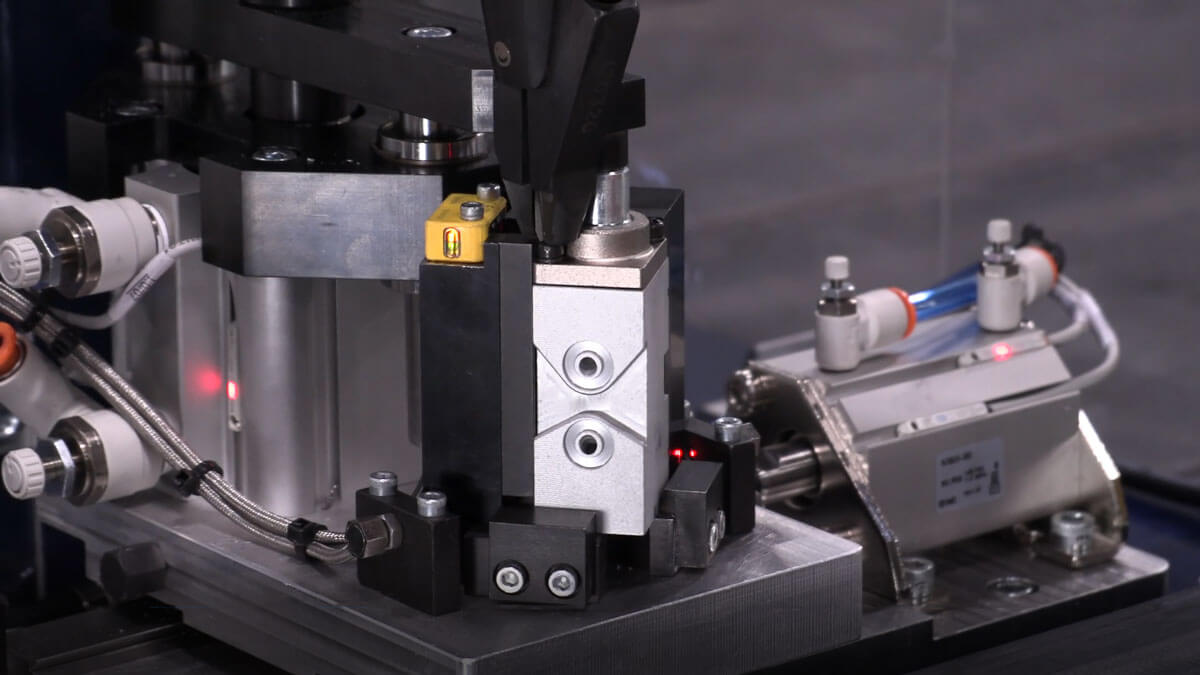 Close Up: rotary indexing part fixture